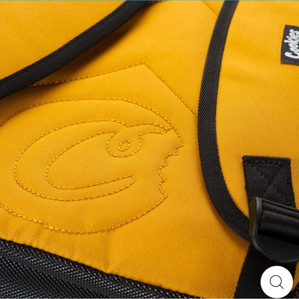 Authentic “ Cookies “ Stasher Backpack. - Picture 2 of 3